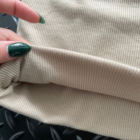 LOVE TREE Ribbed Dress - Picture 3 of 4